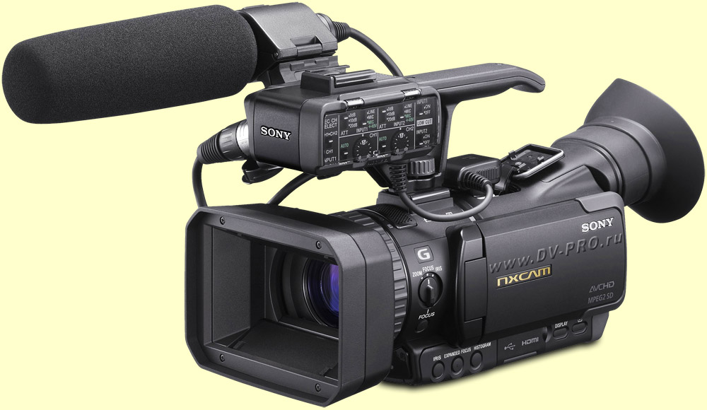 Видеокамера формата AVCHD Sony HXR-NX70